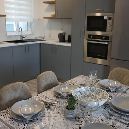 Cosy 2br With Full Amenities In Gharb, Gozo By 360 Estates Lägenhet